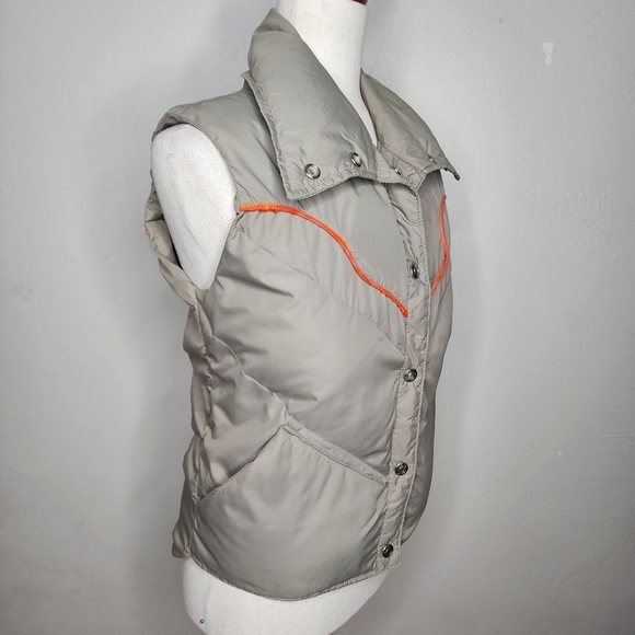 VTG 80s Obermeyer Women's Goose Down Tan Carson Vest Size Small - Picture 9 of 14